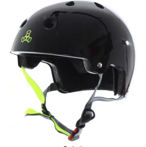 triple eight Other - TRIPLE EIGHT HELMUT SIZE L/XL